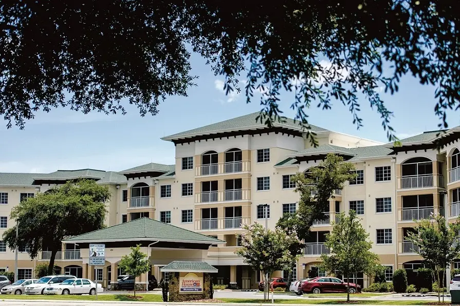 Exterior shot of American Bluewater Bay, a senior living community in Niceville, FL